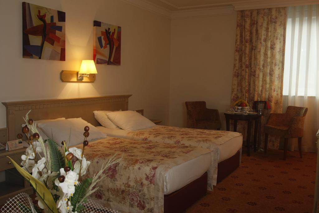 Grand Medya Hotel Istanbul Exterior foto